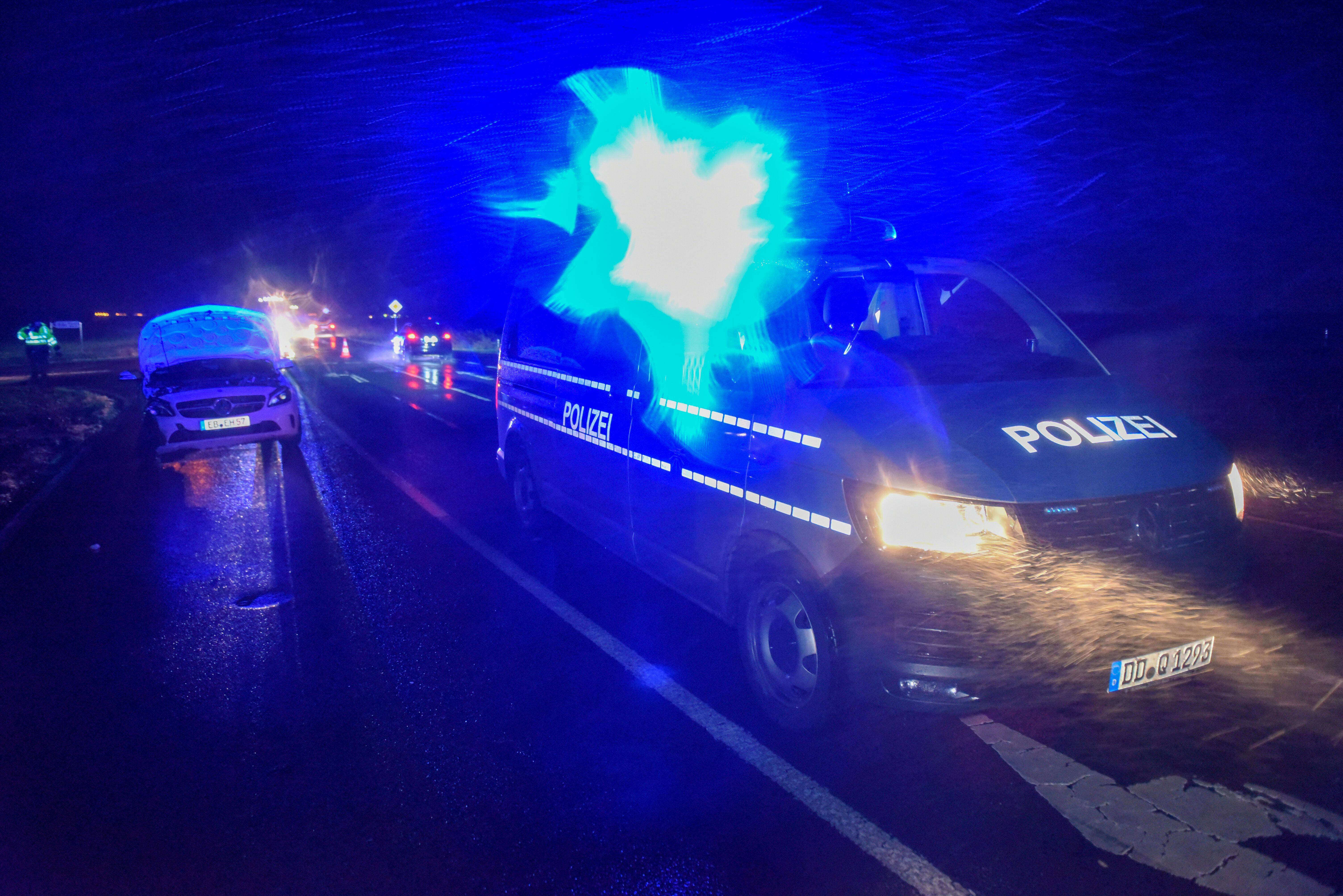 Tragischer Unfall auf der Autobahn – Autodiebe vermutlich für Zusammenstoß verantwortlich!
