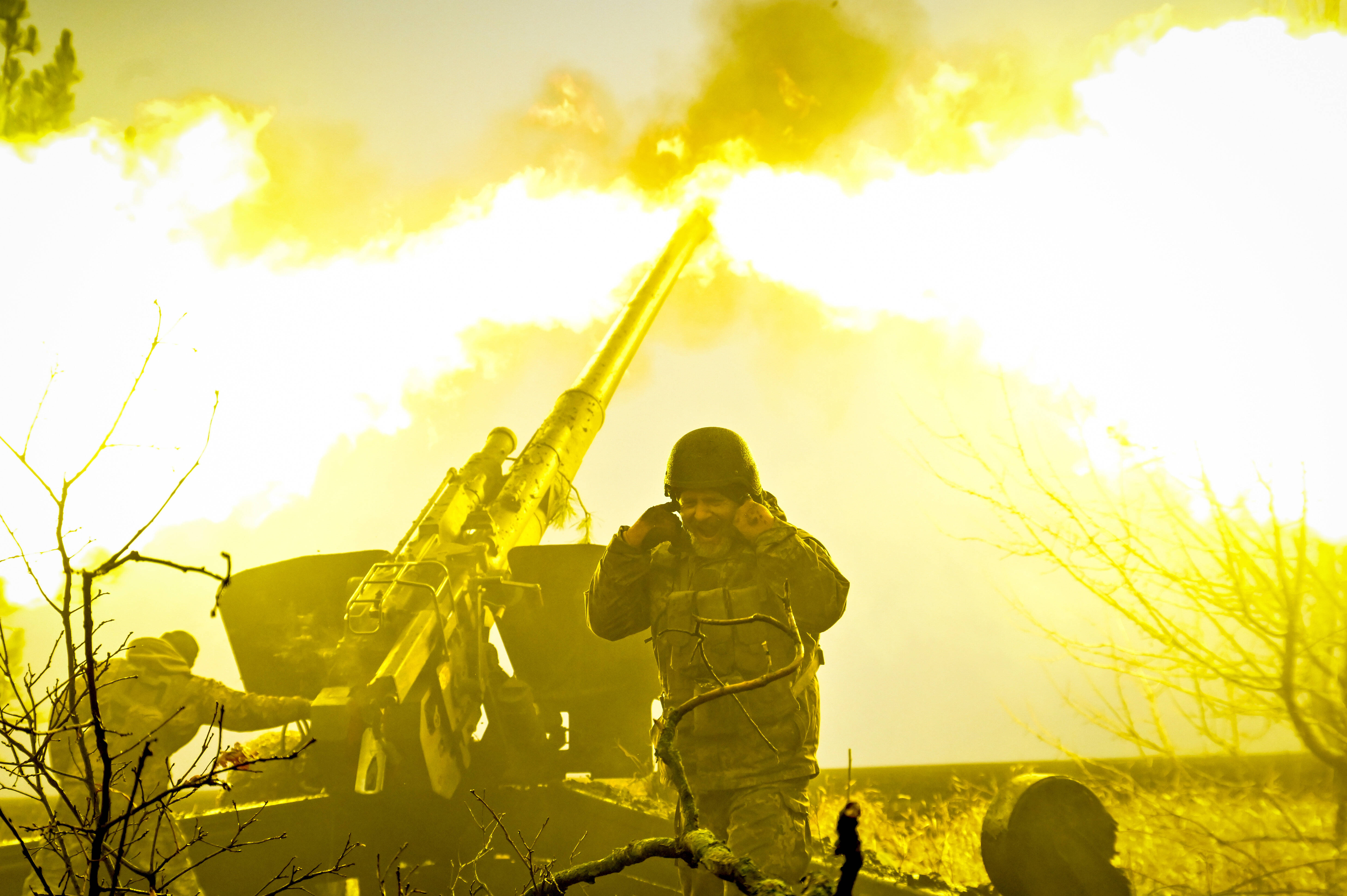 EILMELDUNG➡️ - Angriff auf russische Militärbasis! Über 100 russische Soldaten unter Trümmern begraben!