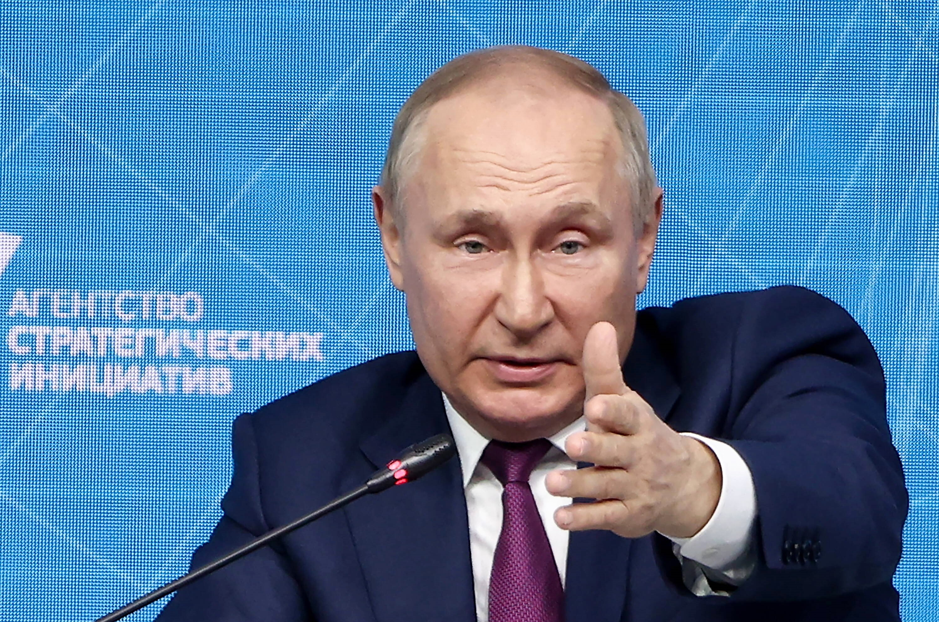 Putin tobt! Er droht mit weltweitem Angriff wenn der Westen DAS tut!