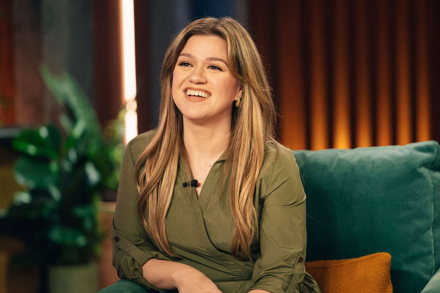 Kelly Clarkson Turns 44 — Her Wayfair Home Line Is Up to 74% Off