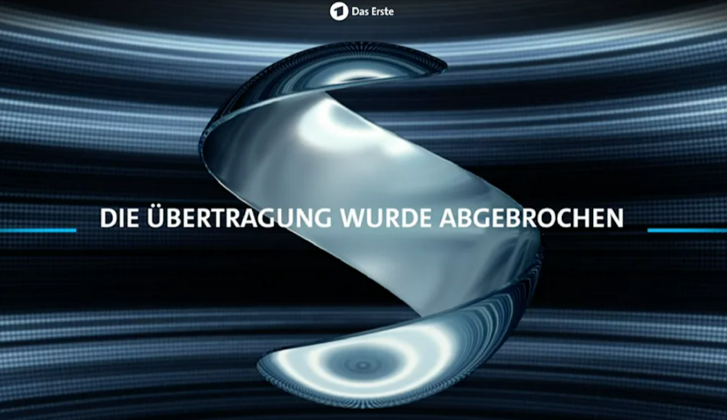 Tödlicher Unfall bei Hamburger Ironman! ARD bricht Übertragung ab - Motorrad rast in Teilnehmerfeld!