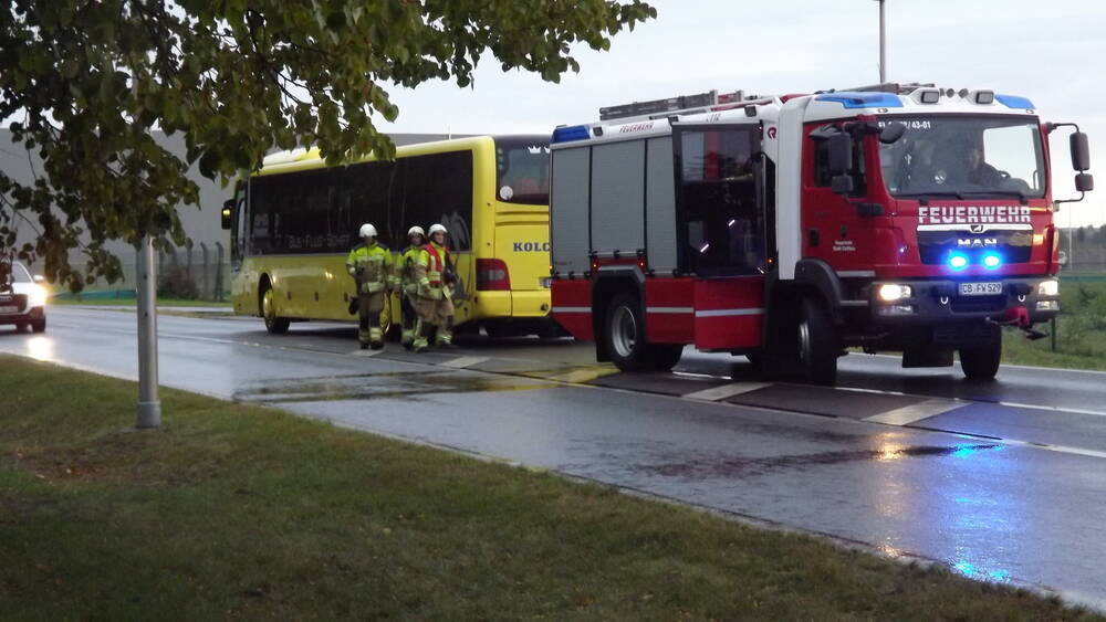 EILMELDUNG - Schweres Busunglück, mindestens 10 Menschen verletzt! Reisebus verunglückt!