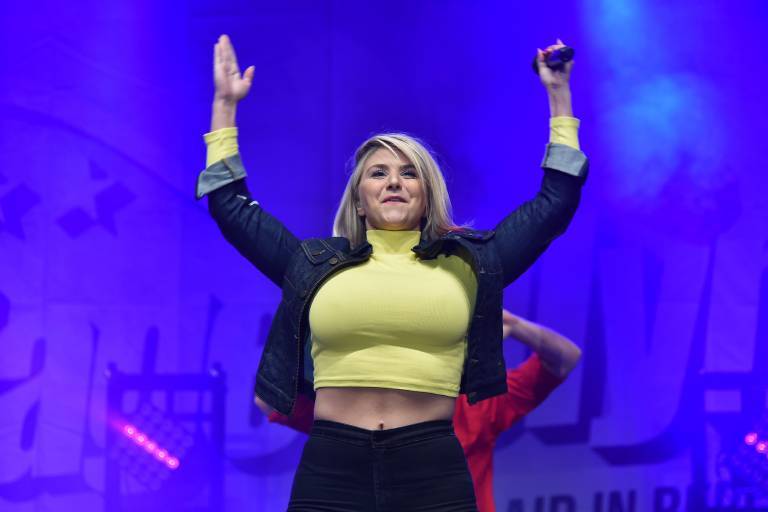 Beatrice Egli - lebensbedrohliche Krankheit! Trauriges Interview - Sie wäre fast gestorben!